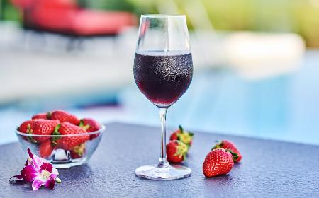 Wino truskawkowe - sprawdzony przepis na wino z truskawek