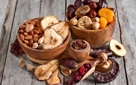 Nalewka na suszonych owocach: przepis na nalewkę na suszu owocowym