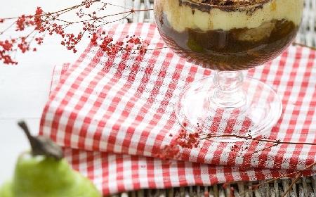 Tiramisu gruszkowe: przepis na modny deser