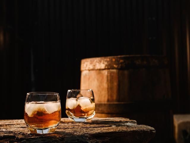 Szkocka Whisky A Bourbon Czym Się Różnią Beszamel Se Pl